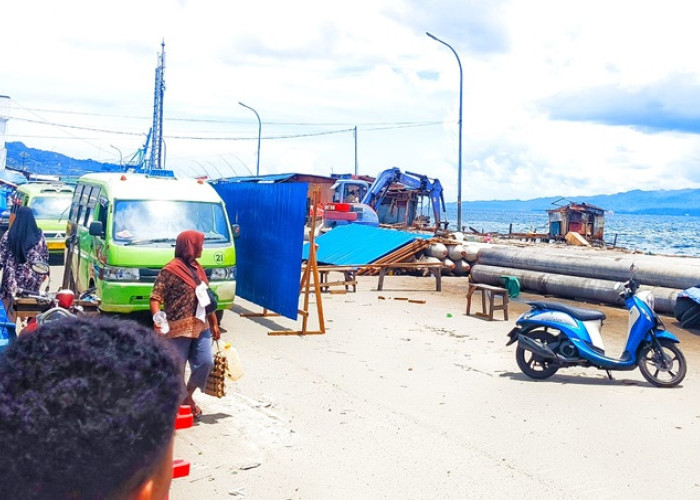 Izin Pembangunan Pasar Apung Batu Merah Dipertanyakan