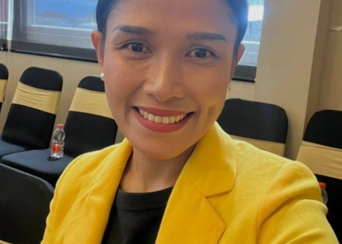 Komisioner Bawaslu Maluku Umumkan Istrinya Masuk Struktur Partai Golkar