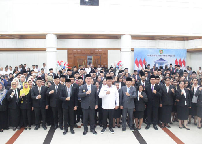 Gubernur Maluku Lantik 242 Pejabat, Tegaskan Komitmen Birokrasi Profesional