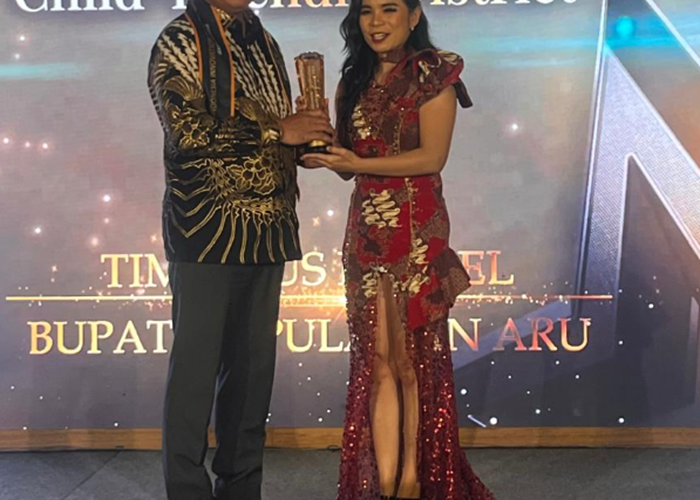 Bupati Timotius Kaidel Raih Penghargaan ”Indonesia Innovation Excellent Award 2026