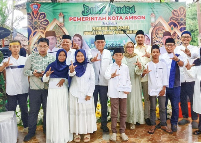 Bukber Pengurus Lasqi, Walikota Ambon Bagikan Bonus Juara Umum Festival Tingkat Provinsi Maluku