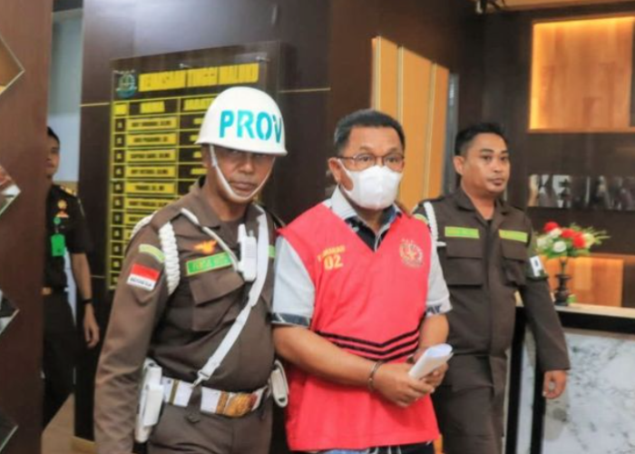 Eks Bupati Kepulauan Tanimbar PF Ditahan Kejari Terkait Dugaan Korupsi Penyertaan Modal BUMD