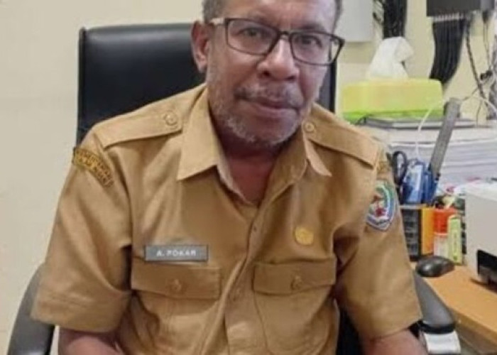 Bupati Kepulauan Aru Tunjuk Adolof Pokar Jadi Pelaksana Harian Sekda 