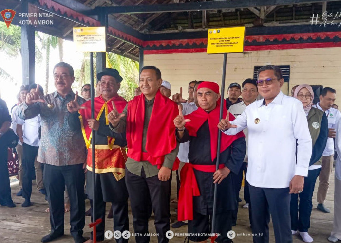 Wamen Kehutanan Dorong Hutumuri Jadi Contoh Hutan Adat