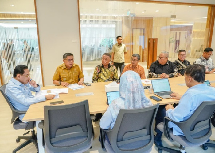 Walikota Ambon Temui Wamenkes, Bahas Rencana Pembangunan RSUD di Ambon