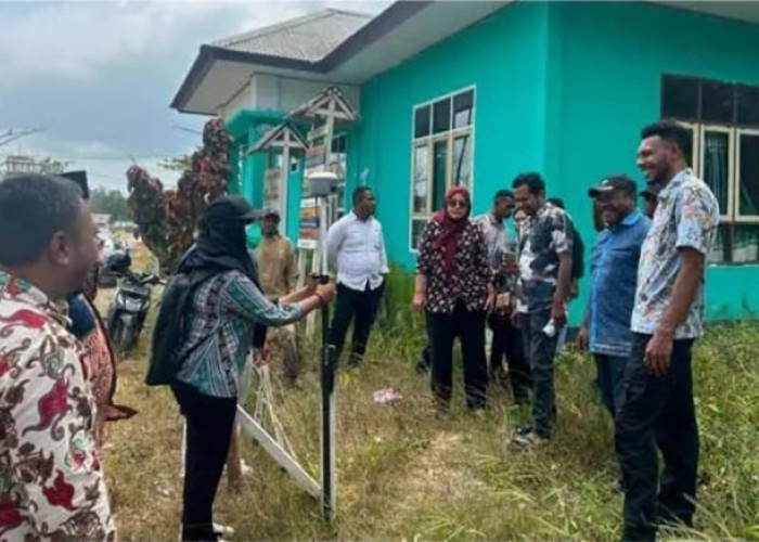 Siap Bangun Kantor Kementerian Haji dan Umrah, Pemkab Aru Mulai Lakukan Pengukuran  Lahan 