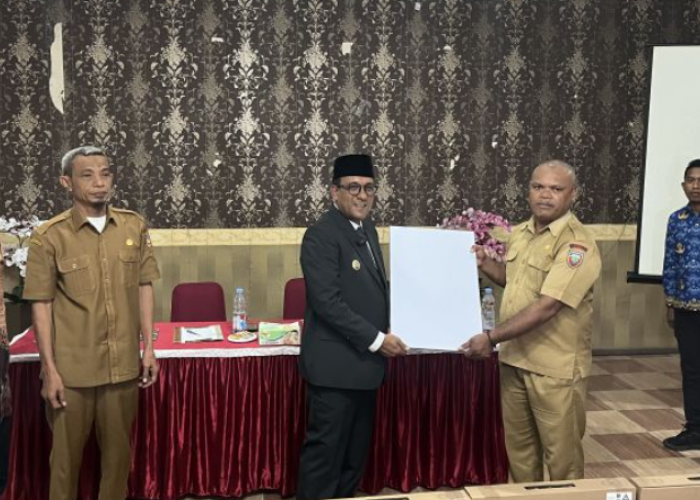 Pemkab Maluku Tengah Salurkan Bantuan Internet Satelit ke Sekolah 3T untuk Perluas Akses Pendidikan Digital