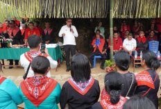 Komitmen Pemkot Ambon Lestarikan Tradisi Adat, Wali Kota Buka Resmi Acara Cuci Negeri Soya