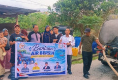 DPD RI Beri Bantuan Air Bersih Bagi Warga Lorong Putri