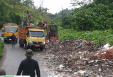 Pemkot Ambon Keruk 12 Ton Sampah di Kawasan Arbes