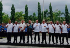 Bupati Buru Selatan Serahkan SK 3.376 PPPK Paruh Waktu 